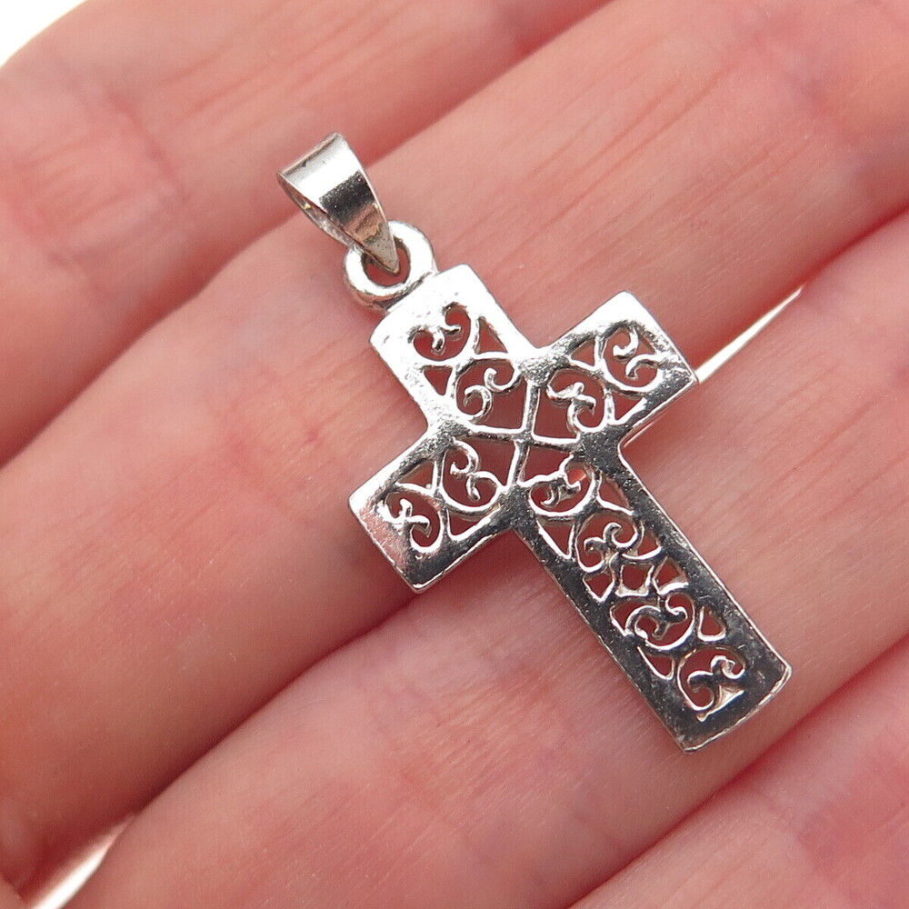 925 Sterling Silver Vintage Heart Ornate Cross Charm Pendant